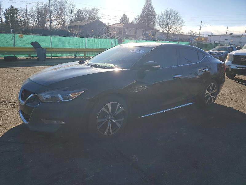 Фото 1 - NISSAN MAXIMA