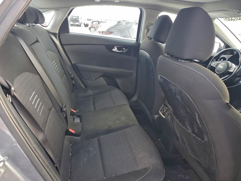 Фото 10 - KIA FORTE