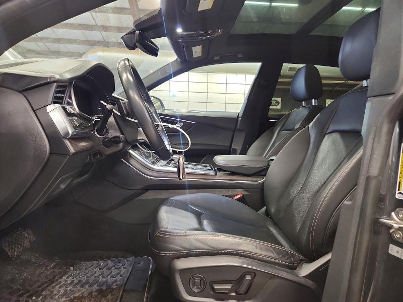 Фото 7 - AUDI Q8