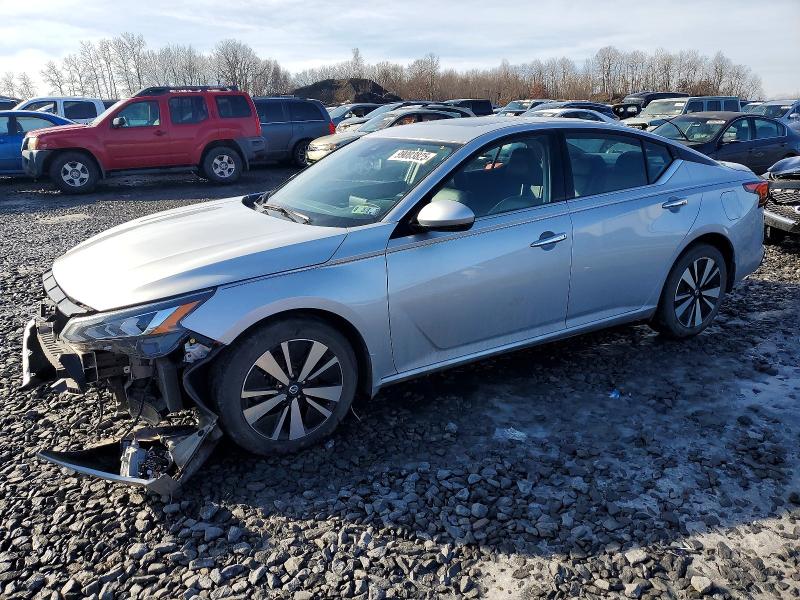 Фото 1 - NISSAN ALTIMA