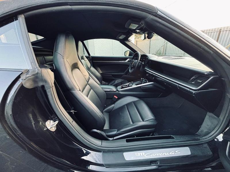 Фото 5 - PORSCHE 911