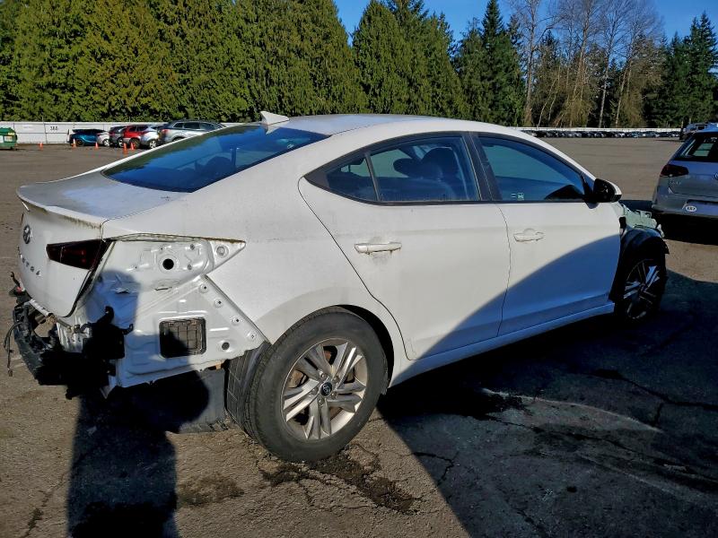 Фото 3 - HYUNDAI ELANTRA