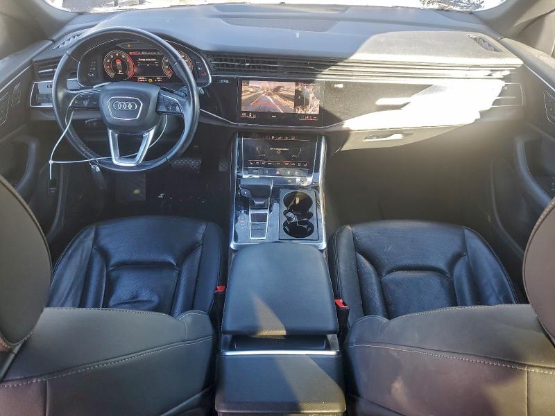 Фото 8 - AUDI Q8