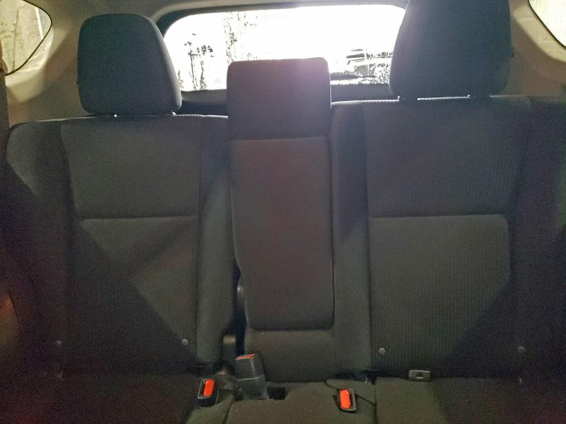 Фото 10 - TOYOTA RAV4