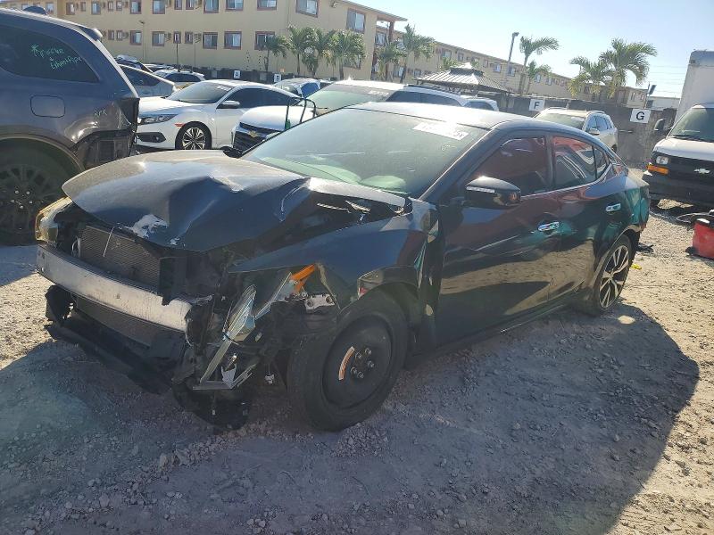 Фото 1 - NISSAN MAXIMA