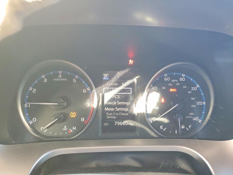 Фото 9 - TOYOTA RAV4