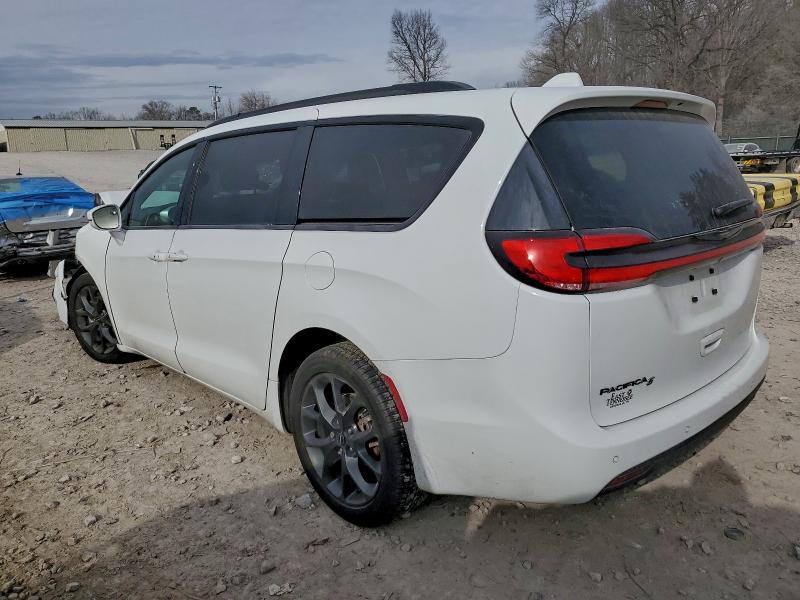 Фото 2 - CHRYSLER PACIFICA