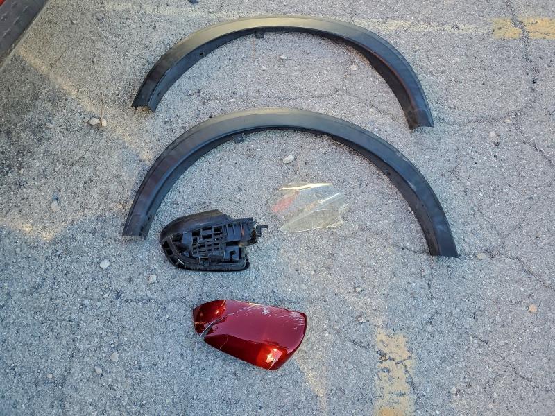 Фото 13 - HYUNDAI VENUE