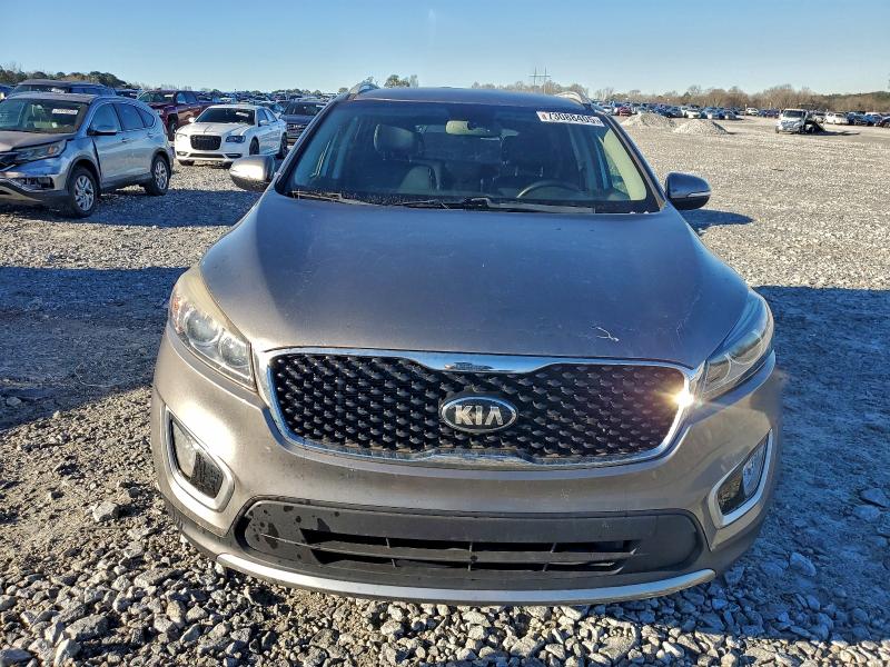 Фото 5 - KIA SORENTO