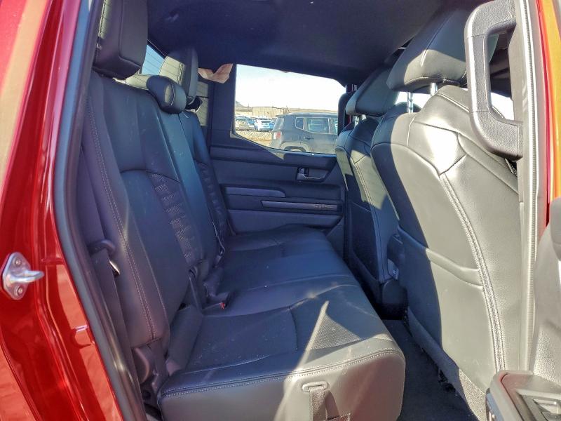 Фото 10 - TOYOTA TACOMA