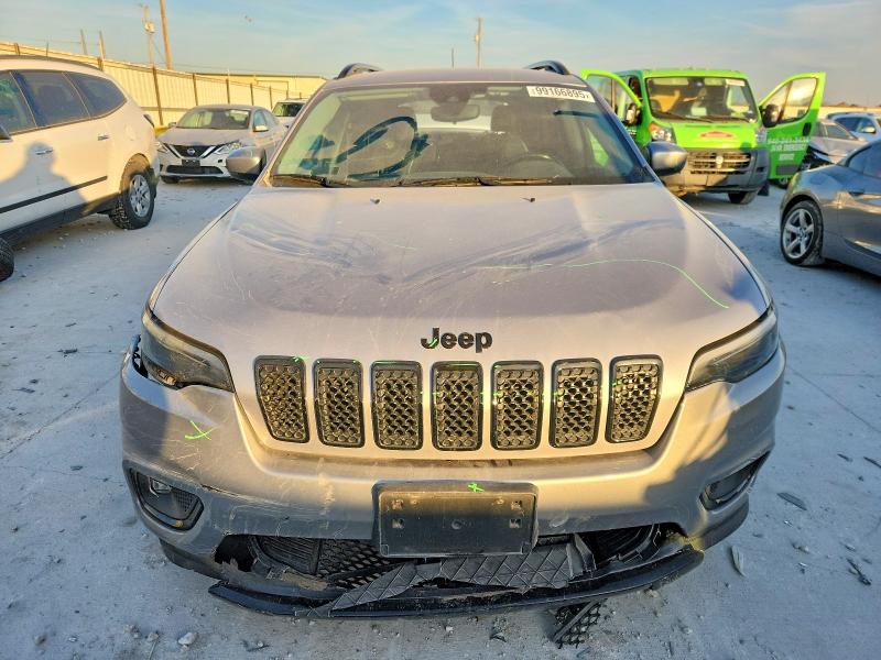 Фото 5 - JEEP GRAND CHER