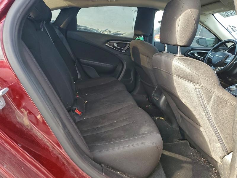 Фото 10 - CHRYSLER 200