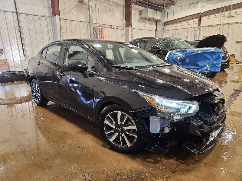 Фото 4 - NISSAN VERSA