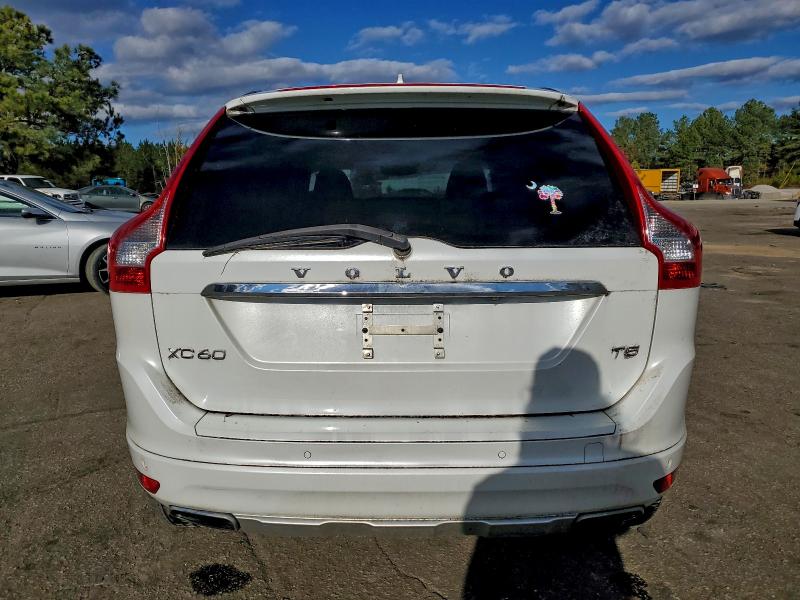Фото 6 - VOLVO XC60