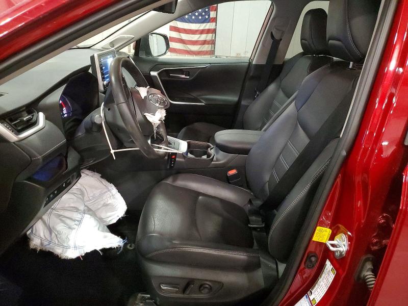 Фото 7 - TOYOTA RAV4