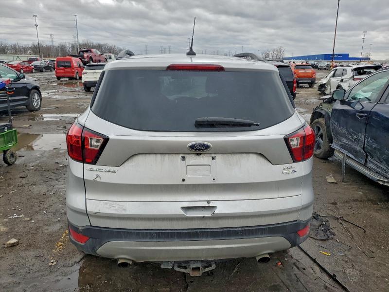 Фото 6 - FORD ESCAPE