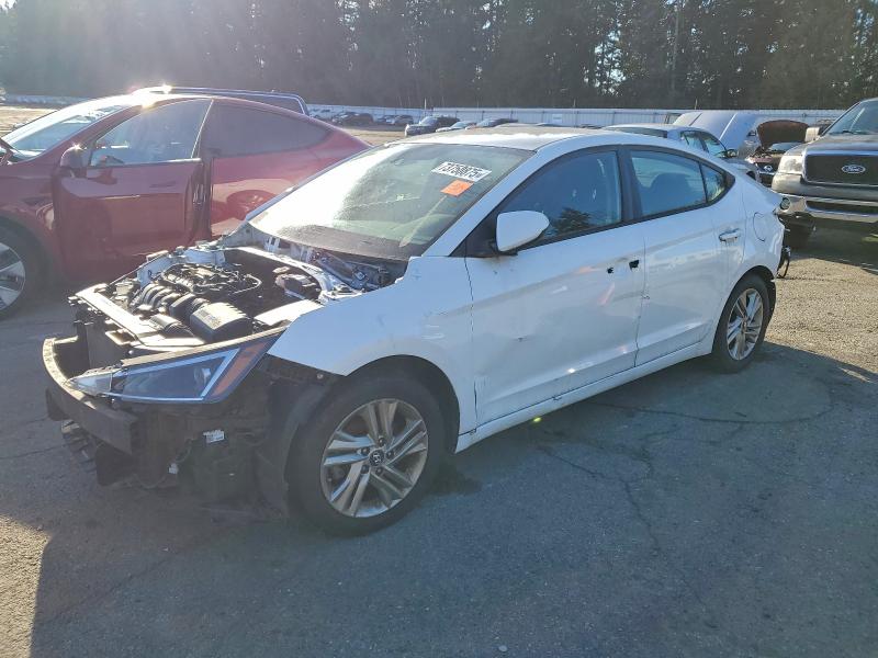 Фото 1 - HYUNDAI ELANTRA