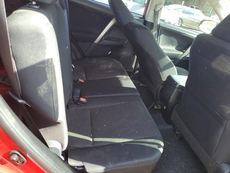 Фото 10 - TOYOTA RAV4