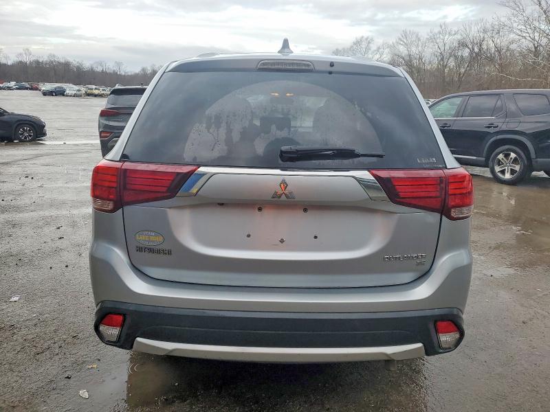 Фото 6 - MITSUBISHI OUTLANDER