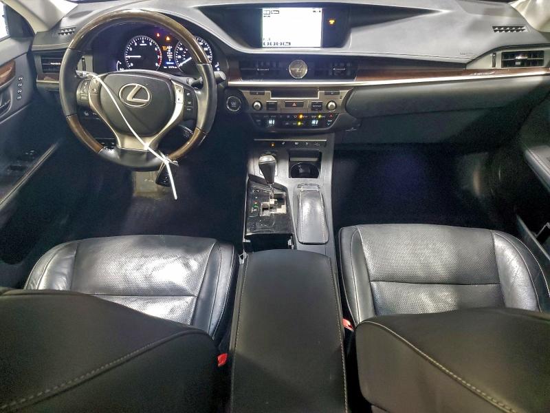 Фото 8 - LEXUS ES350