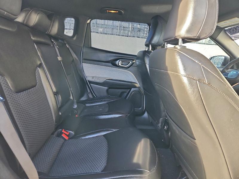 Фото 11 - JEEP COMPASS