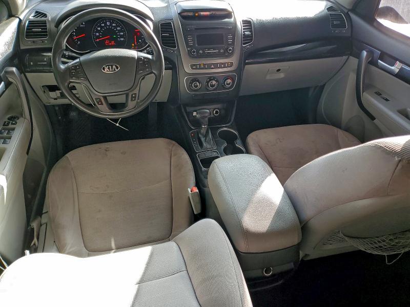 Фото 8 - KIA SORENTO