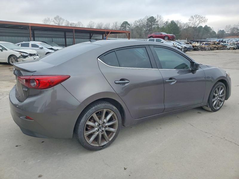 Фото 3 - MAZDA 3