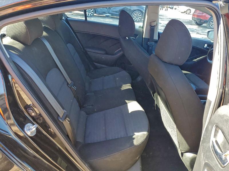 Фото 10 - KIA FORTE