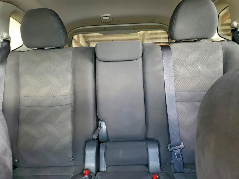 Фото 10 - NISSAN ROGUE