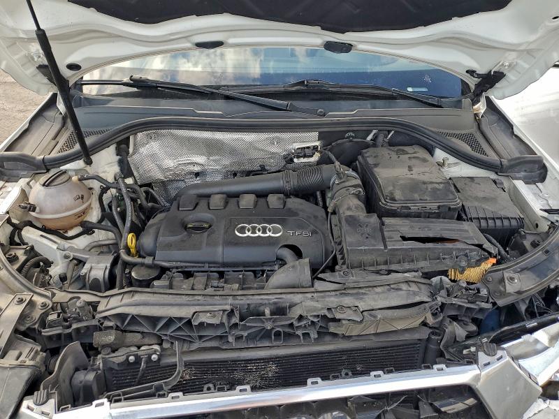 Фото 12 - AUDI Q3