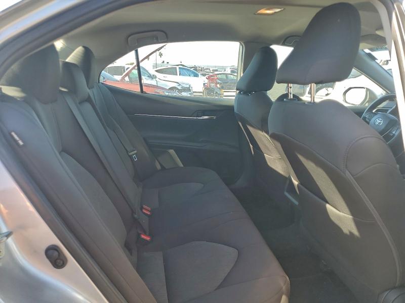 Фото 10 - TOYOTA CAMRY