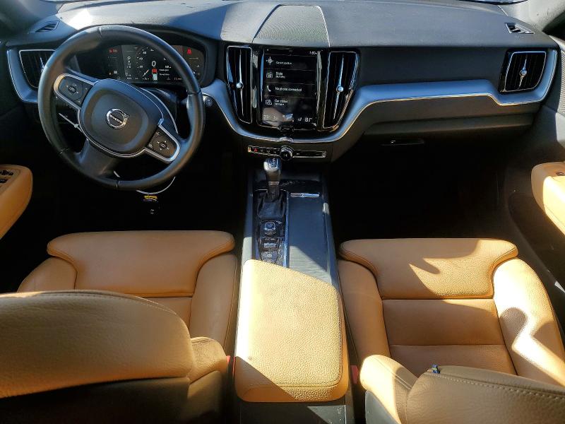 Фото 8 - VOLVO XC60