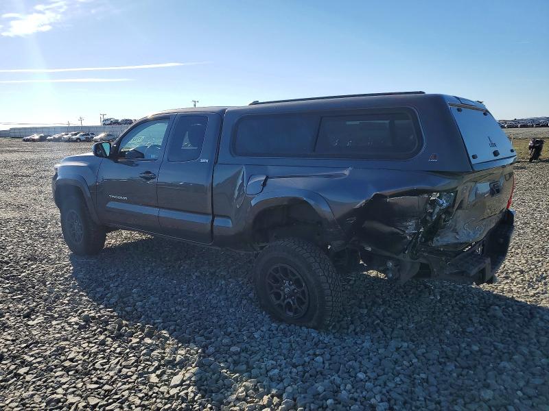 Фото 2 - TOYOTA TACOMA