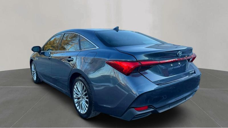 Фото 3 - TOYOTA AVALON