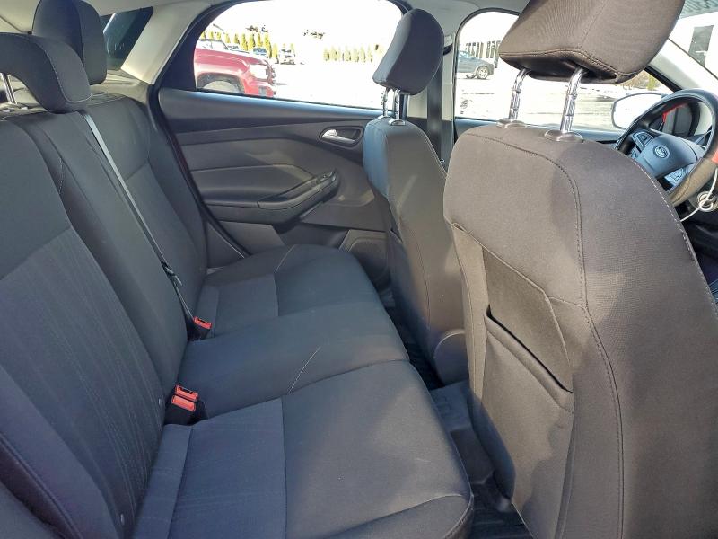 Фото 10 - FORD FOCUS