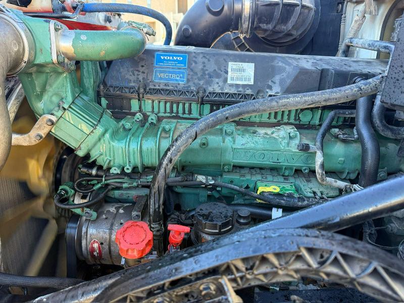 VOLVO VN 2015 VIN 4V4NC9EHXFN178238