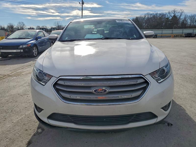FORD TAURUS 2016 VIN 1FAHP2E8XGG125636