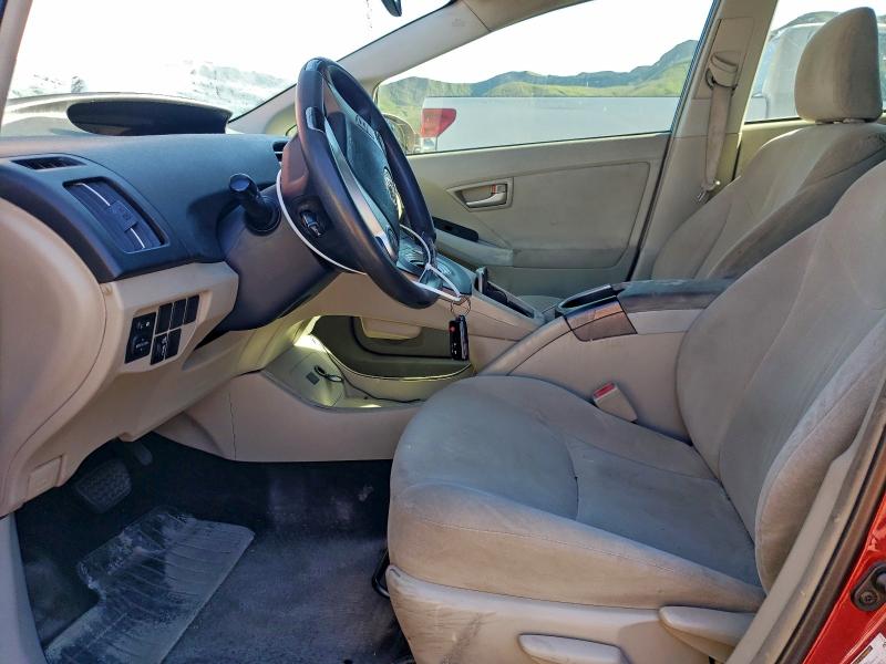 Фото 7 - TOYOTA PRIUS