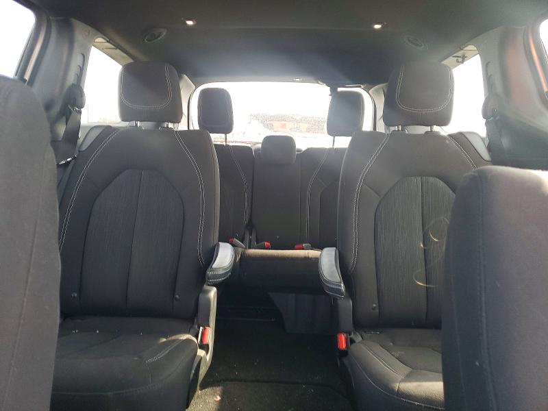 Фото 10 - CHRYSLER PACIFICA