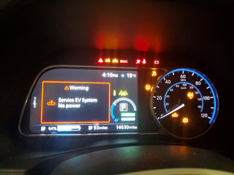 Фото 9 - NISSAN LEAF