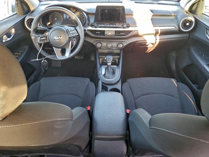 Фото 8 - KIA FORTE