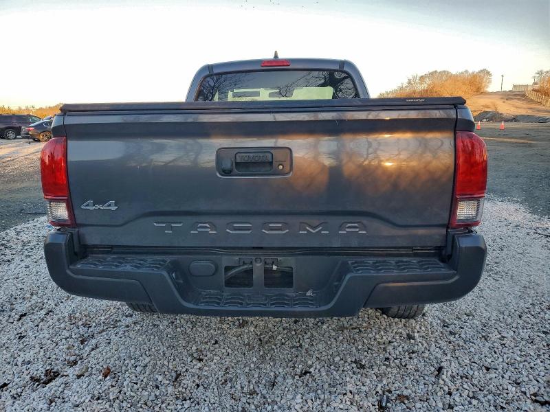 Фото 6 - TOYOTA TACOMA