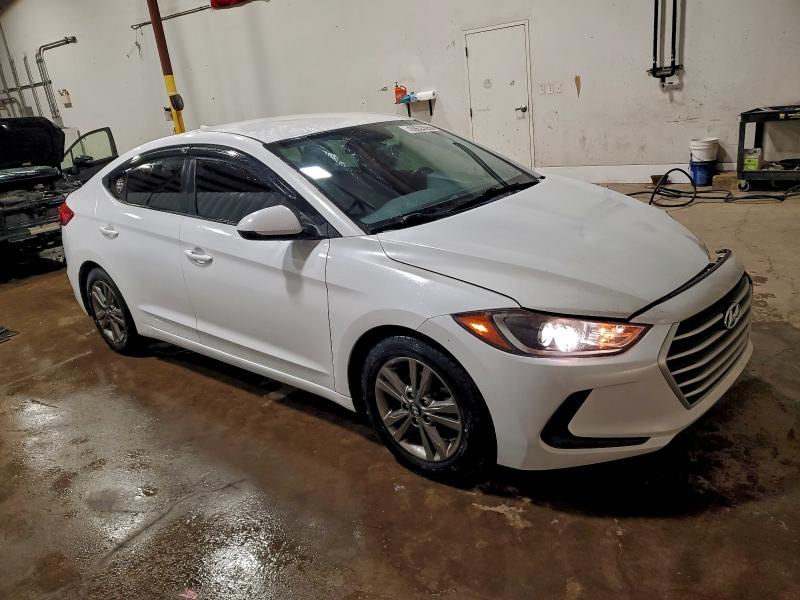 Фото 4 - HYUNDAI ELANTRA