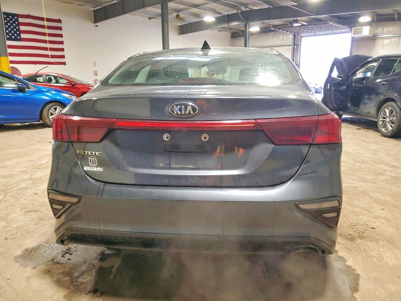 Фото 6 - KIA FORTE