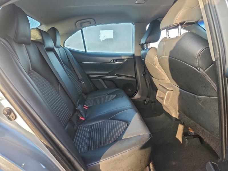 Фото 10 - TOYOTA CAMRY