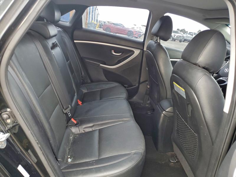 Фото 10 - HYUNDAI ELANTRA