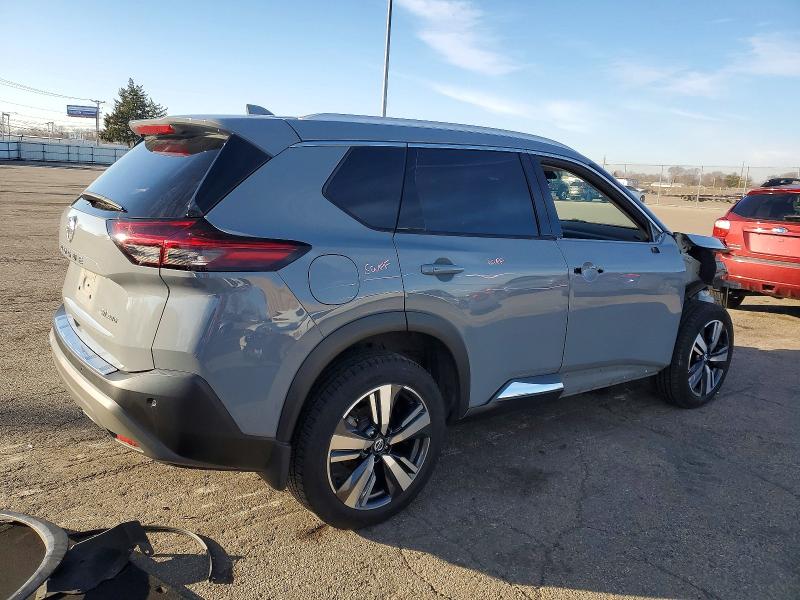 Фото 3 - NISSAN ROGUE