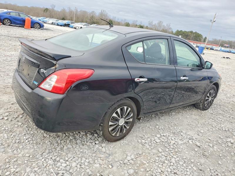 Фото 3 - NISSAN VERSA