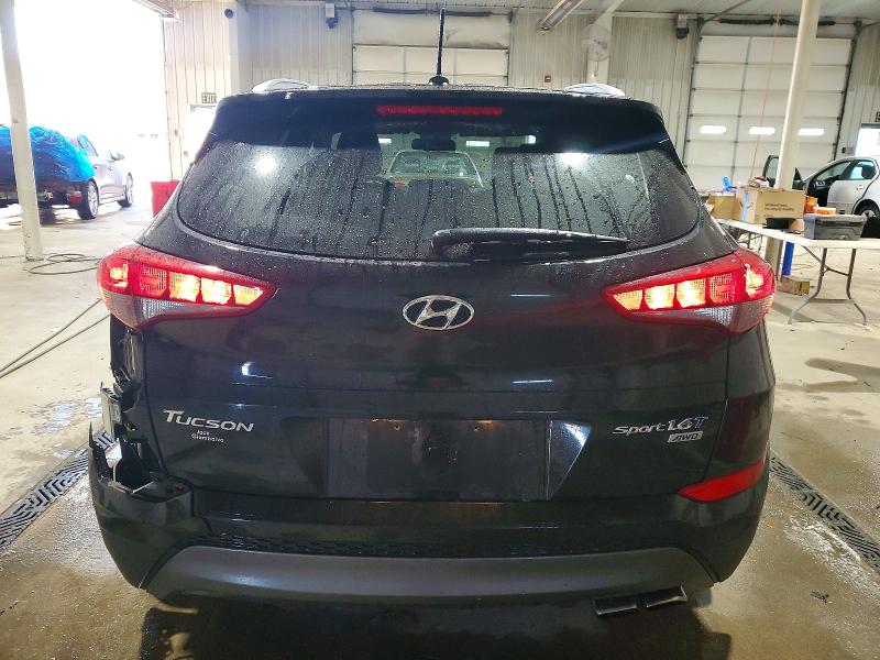 Фото 6 - HYUNDAI TUCSON