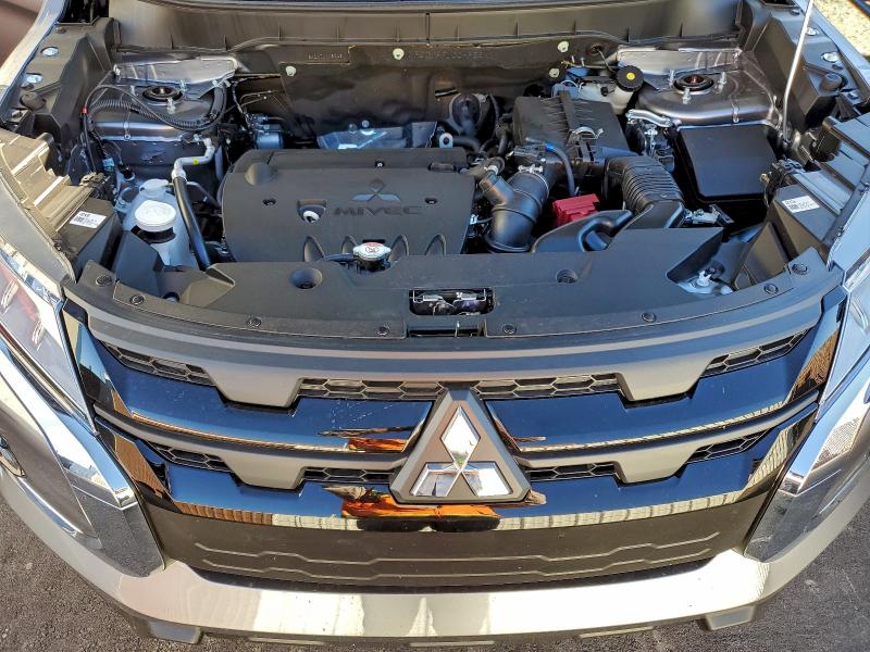 Фото 12 - MITSUBISHI OUTLANDER